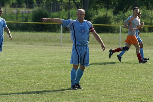 Majstrovský futbalový zápas Žbince - K. Kľačany