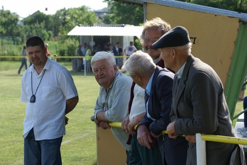 Majstrovský futbalový zápas Žbince - K. Kľačany