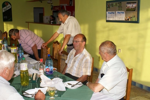 Majstrovský futbalový zápas Žbince - K. Kľačany