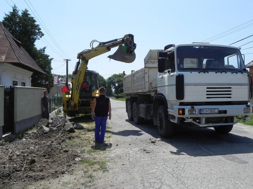 Revitalizácia centrálnej zóny obce Žbince