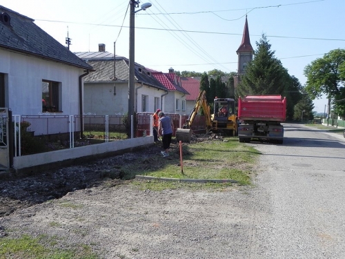 Revitalizácia centrálnej zóny obce Žbince