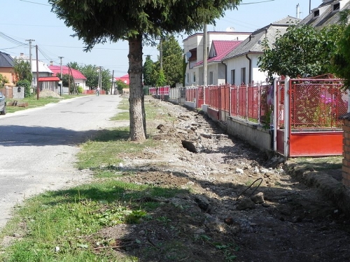 Revitalizácia centrálnej zóny obce Žbince