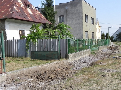 Revitalizácia centrálnej zóny obce Žbince 