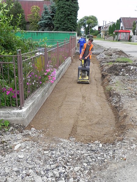 Revitalizácia centrálnej zóny obce Žbince