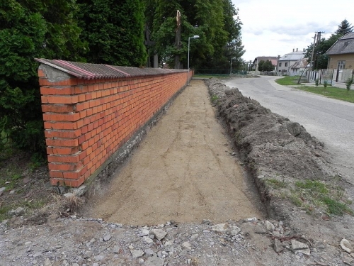 Revitalizácia centrálnej zóny obce Žbince