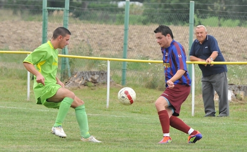 Majstrovský futbalový zápas Žbince - Dúbravka