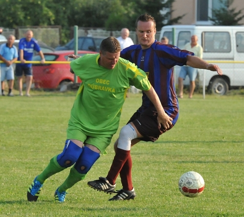 Majstrovský futbalový zápas Žbince - Dúbravka