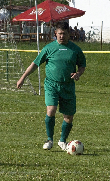 Majstrovský zápas Dúbravka - Žbince