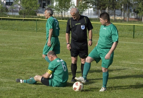 Majstrovský zápas Dúbravka - Žbince