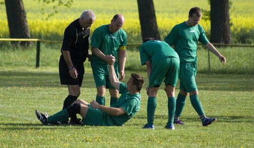 Majstrovský zápas Dúbravka - Žbince
