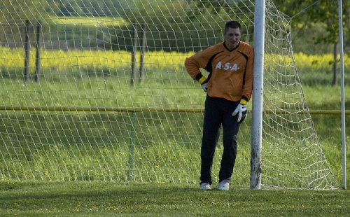 Majstrovský zápas Dúbravka - Žbince
