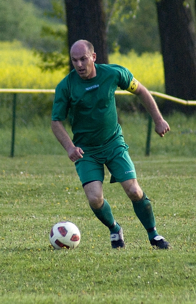 Majstrovský zápas Dúbravka - Žbince