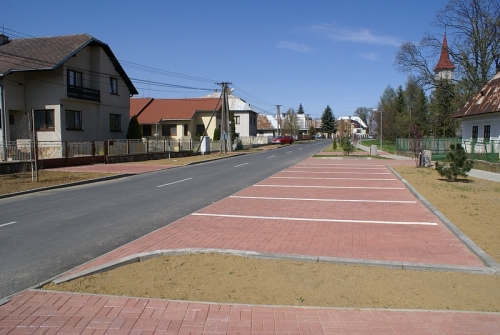 Revitalizácia centrálnej zóny obce Žbince