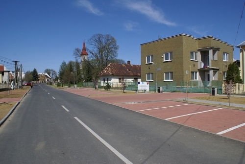 Revitalizácia centrálnej zóny obce Žbince