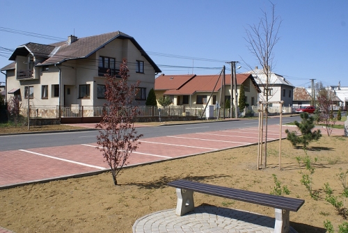 Revitalizácia centrálnej zóny obce Žbince