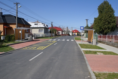 Revitalizácia centrálnej zóny obce Žbince