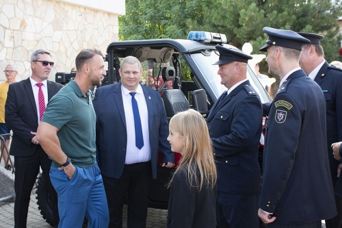 Odovzdávanie hasičskej techniky pre DHZ Žbince