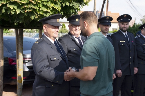 Odovzdávanie hasičskej techniky pre DHZ Žbince