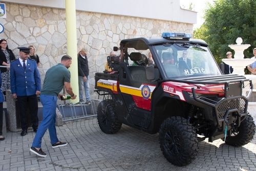 Odovzdávanie hasičskej techniky pre DHZ Žbince